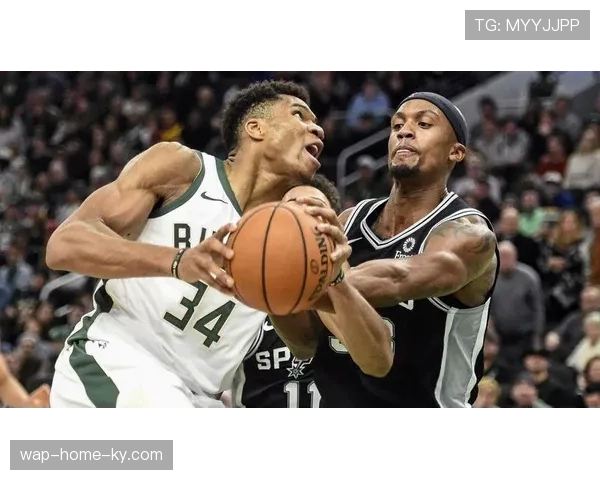 温哥华白浪高位逼抢边路传中，四轮全胜领跑西部积分榜